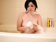 ManyVids - Natalie Heart - Bath Time Blowjob